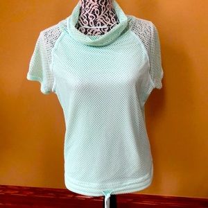 🔥3/$20.Joe Fresh active top. Size M